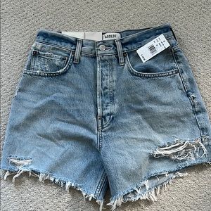 Agolde Riley short , NWT size 27 .